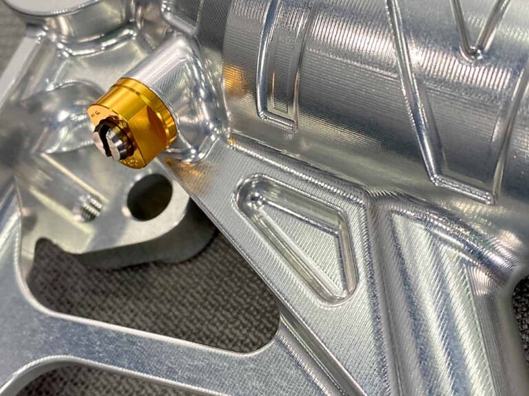 カワサキZ900RSの質感と走りのクオリティを高めるフロントフォークボトム|KTS湘南|カワサキZ900RSの質感と走りのクオリティを高める「フロントフォークボトム」開発秘話〈KTS湘南〉