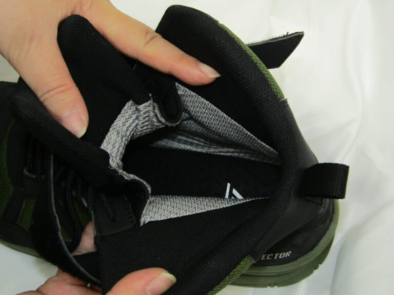 Gベクターライディングシューズ|ゴールドウイン|防水透湿性と安全性の高い、使い勝手に優れた「Gベクターライディングシューズ」〈ゴールドウイン〉