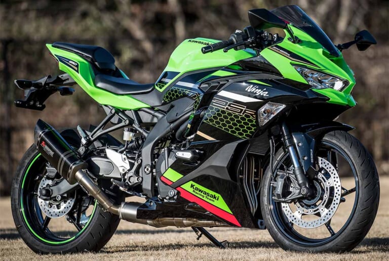 カワサキ ニンジャZX-25Rで実測200km/hに挑戦|カワサキ純正オプションアクラポヴィッチマフラー装着車|ニンジャZX-25Rで実測200km/hに挑戦#1【ポン付けチューンでどこまで伸びるか】