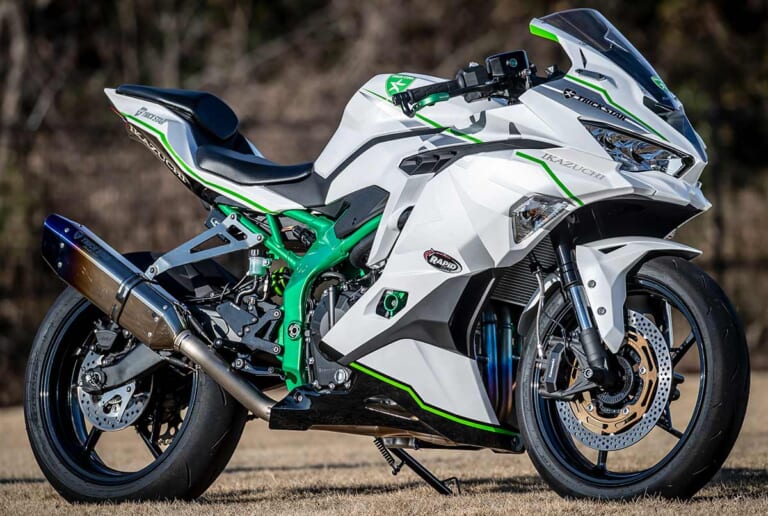 カワサキ ニンジャZX-25Rで実測200km/hに挑戦|トリックスター吸排気フルチューン仕様車|ニンジャZX-25Rで実測200km/hに挑戦#1【ポン付けチューンでどこまで伸びるか】