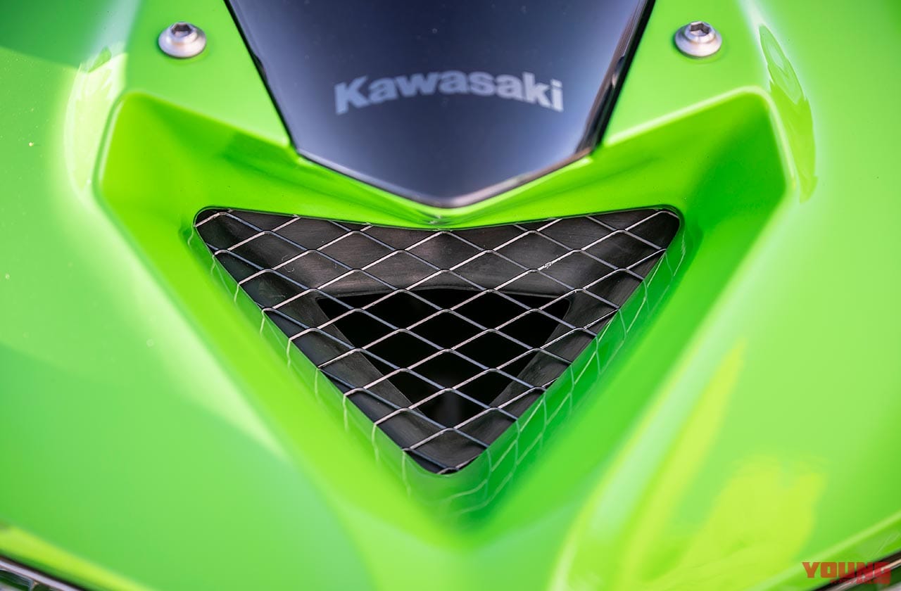 カワサキ ニンジャZX-25Rで実測200km/hに挑戦|トリックスターイカヅチJMCAマフラー装着車+ラピッドバイクEVO+ラムエアダクト加工|ニンジャZX-25Rで実測200km/hに挑戦#1【ポン付けチューンでどこまで伸びるか】