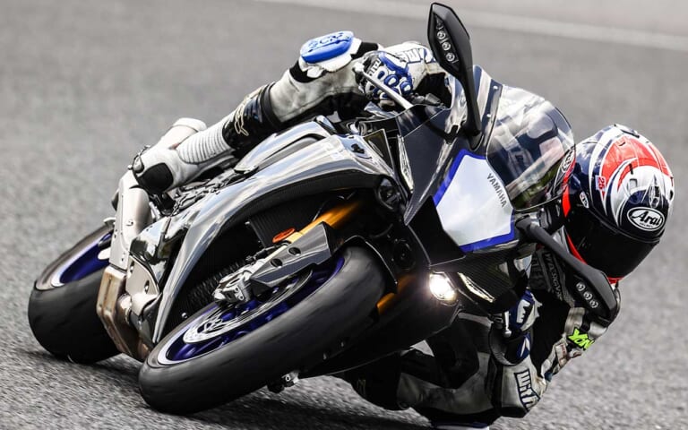 ヤマハYZF-R1/M|『マシン オブ ザ イヤー2020』結果発表:総合部門【’20年の顔=ZX-25Rが大差でデビュー勝利!】
