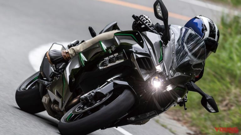 カワサキ ニンジャH2 SX SE/SE+|『マシン オブ ザ イヤー2020』結果発表:総合部門【’20年の顔=ZX-25Rが大差でデビュー勝利!】