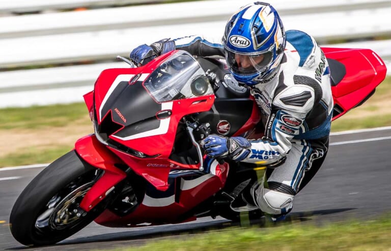 ホンダCBR600RR|『マシン オブ ザ イヤー2020』結果発表:ストリートスポーツ・ビッグバイク部門【KATANA連覇】