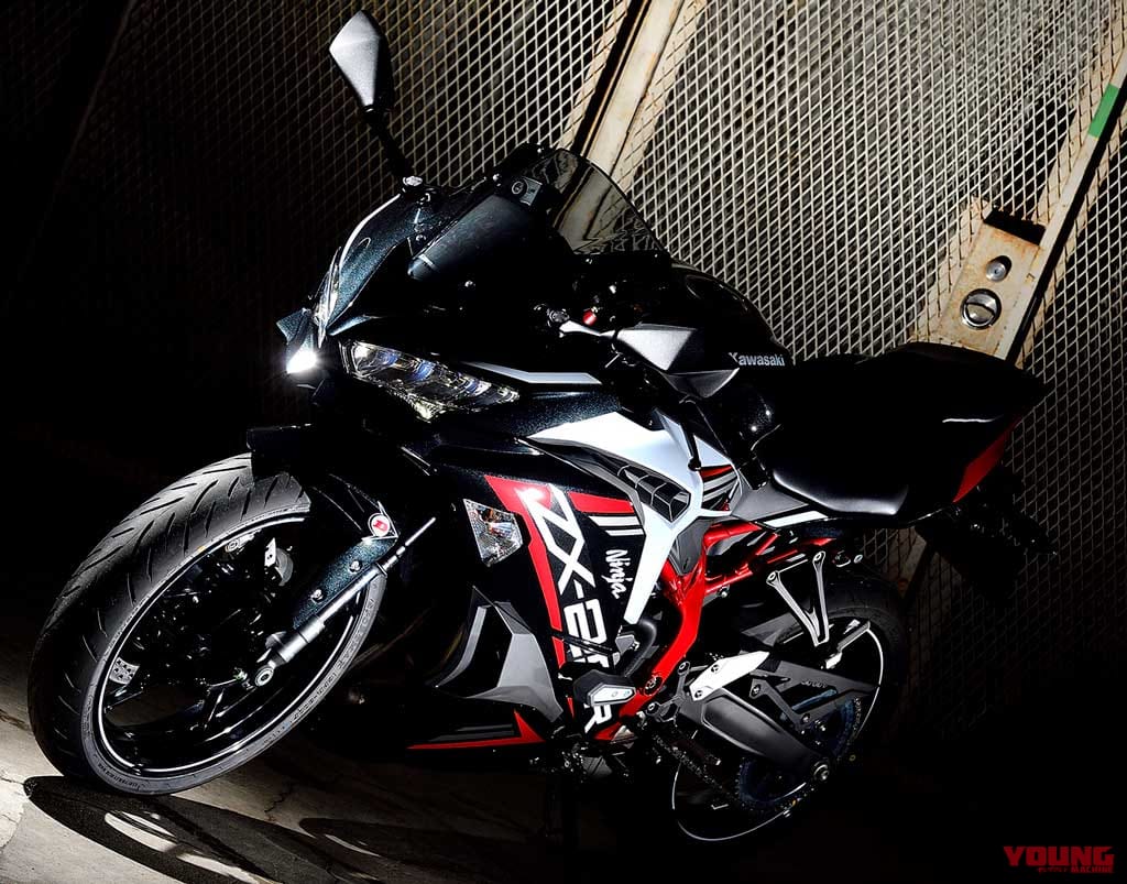 マシン オブ ザ イヤー 結果発表 ストリートスポーツ250cc部門 Zx 25rが圧倒的勝利 Webヤングマシン 新車バイクニュース マシン オブ ザ イヤー 結果発表 ストリートスポーツ250cc部門 Zx 25rが圧倒的勝利 Webヤングマシン 新車バイクニュース