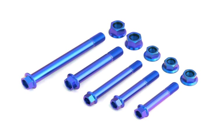 プロのメカニックほどボルトを吟味【βチタニウムのチタンボルト】|究極にして全ての基本。プロのメカニックほどボルトを吟味する【βチタニウムのチタンボルト】