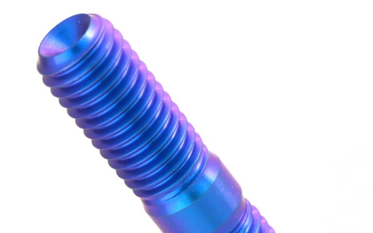 プロのメカニックほどボルトを吟味【βチタニウムのチタンボルト】|究極にして全ての基本。プロのメカニックほどボルトを吟味する【βチタニウムのチタンボルト】