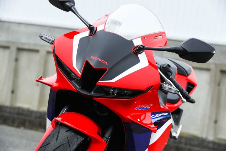 ホンダCBR600RR カウル|岡崎静夏のホンダCBR600RR試乗インプレ【扱いやすい超高性能が乗り手の技量を高める】