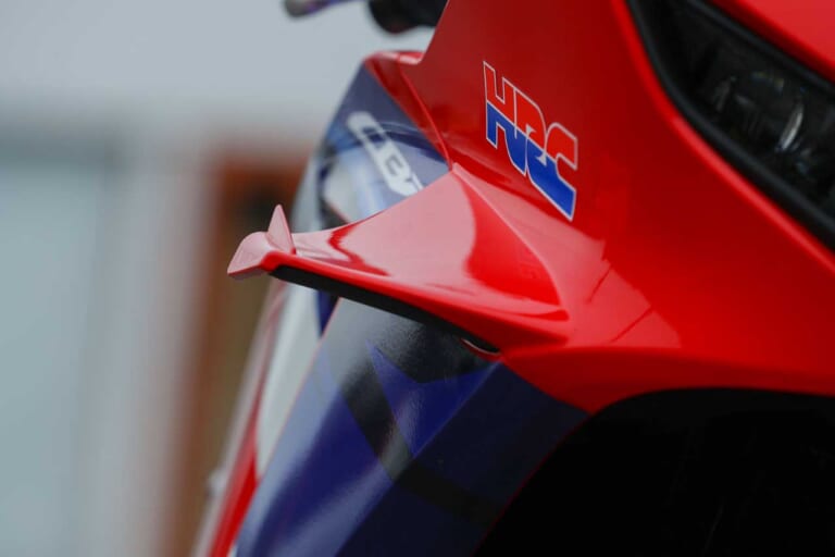 ホンダCBR600RR ウイングレット|岡崎静夏のホンダCBR600RR試乗インプレ【扱いやすい超高性能が乗り手の技量を高める】