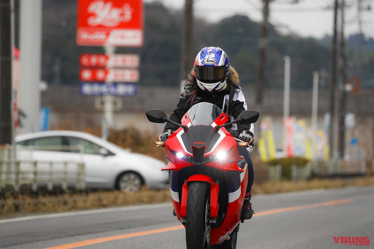 岡崎静夏×ホンダCBR600RR|岡崎静夏のホンダCBR600RR試乗インプレ【扱いやすい超高性能が乗り手の技量を高める】