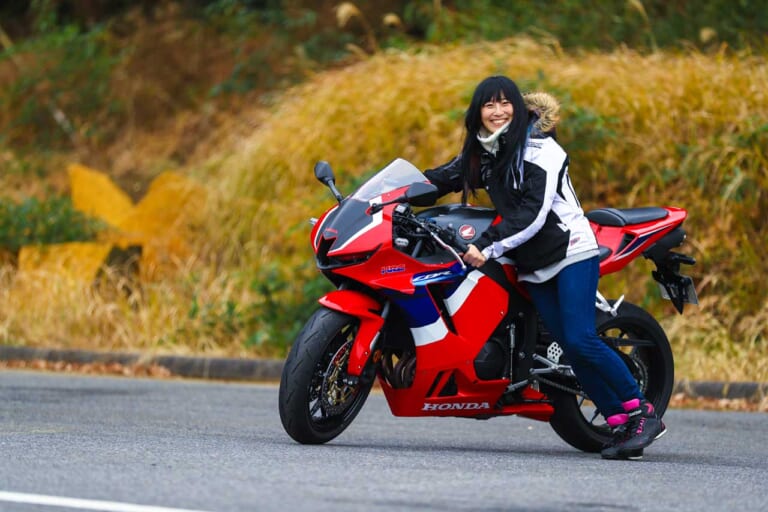 ホンダCBR600RR 岡崎静夏取り回し|岡崎静夏のホンダCBR600RR試乗インプレ【扱いやすい超高性能が乗り手の技量を高める】