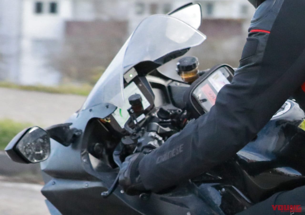 カワサキ ニンジャH2 SX次期型?スパイショット|カワサキ ニンジャH2 SX次期型に日本車初のレーダー機能実装か?! 〈シン・ハヤブサ追撃の一手〉