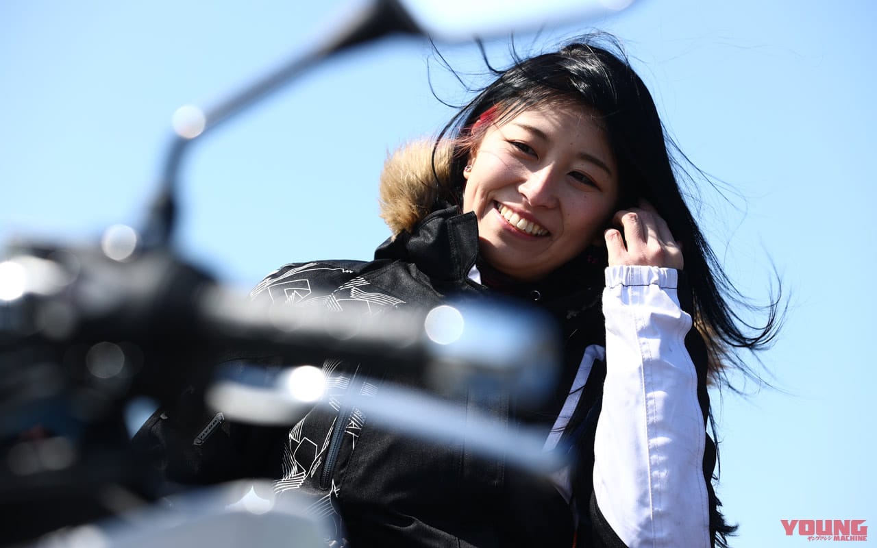 ホンダPCX160×岡崎静夏