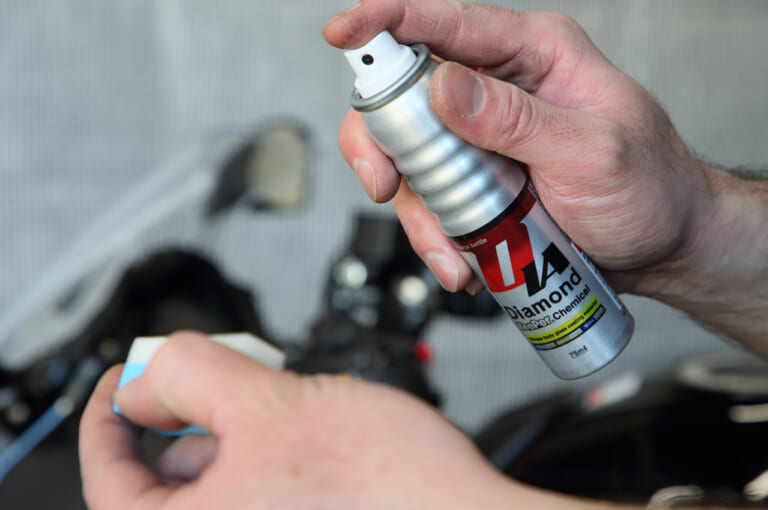 バイク用ガラスコーティング「KeePer(キーパー)」〈2りんかん〉|バイクにも導入スタート! ガラスコーティング「KeePer(キーパー)」を試した〈2りんかん〉