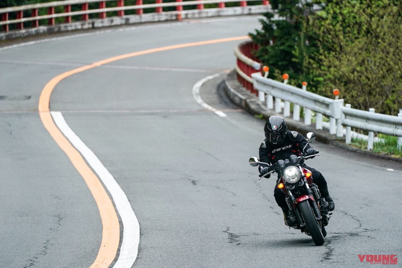 ホンダ CB400 SUPER FOUR|16連覇の後も2位/2位/3位! ホンダ「CB400SF」販売台数トップランナーの走りに納得