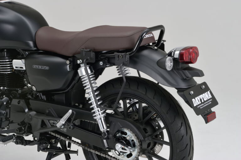 ホンダ GB350 カスタム|デイトナが「GB350」用カスタムパーツを続々開発中! タコメーター、ローハンドルほか
