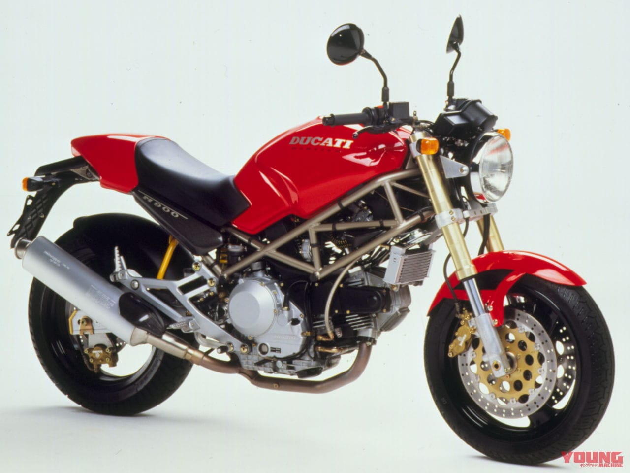 ducati Monster 900 (1993)|ついに日本上陸、ドゥカティの新生「モンスター」がネイキッドのデザインを革新する!
