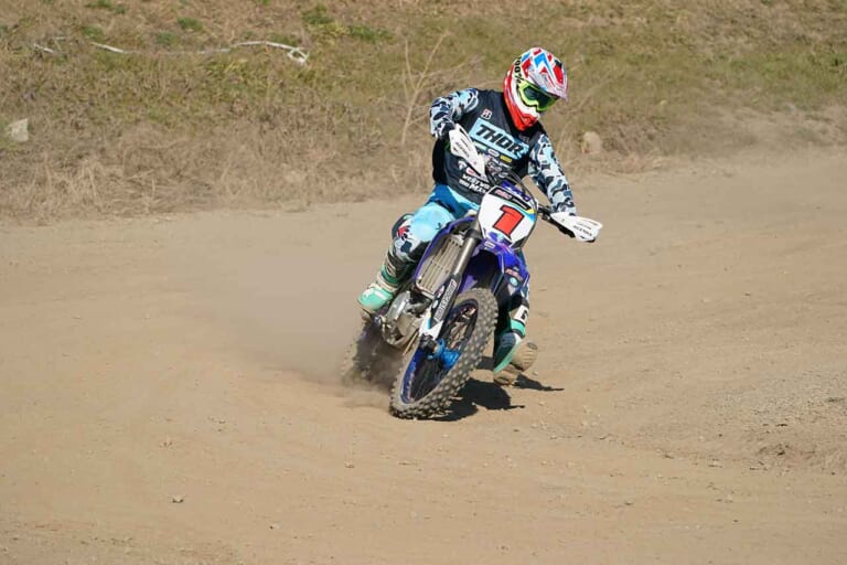 オフロード基礎練習|ノーブレーキ走法|コーナリングテクニック|疲労が少なく実は速い! ノーブレーキ走法&スライド走法の基礎練習〈渡辺学のスキルアップラボ〉