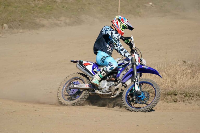 オフロード基礎練習|ノーブレーキ走法|コーナリングテクニック|疲労が少なく実は速い! ノーブレーキ走法&スライド走法の基礎練習〈渡辺学のスキルアップラボ〉