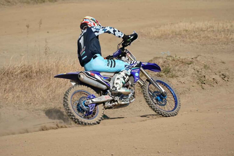 オフロード基礎練習|ノーブレーキ走法|コーナリングテクニック|疲労が少なく実は速い! ノーブレーキ走法&スライド走法の基礎練習〈渡辺学のスキルアップラボ〉