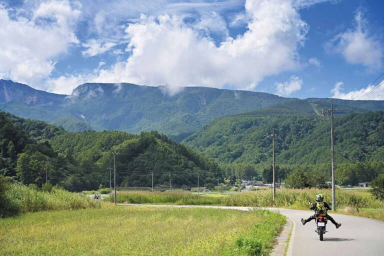 日本最高所の野湯「雲上の湯」を目指し林道を走り山をゆく!!〈林道温泉ツーリング・前編〉