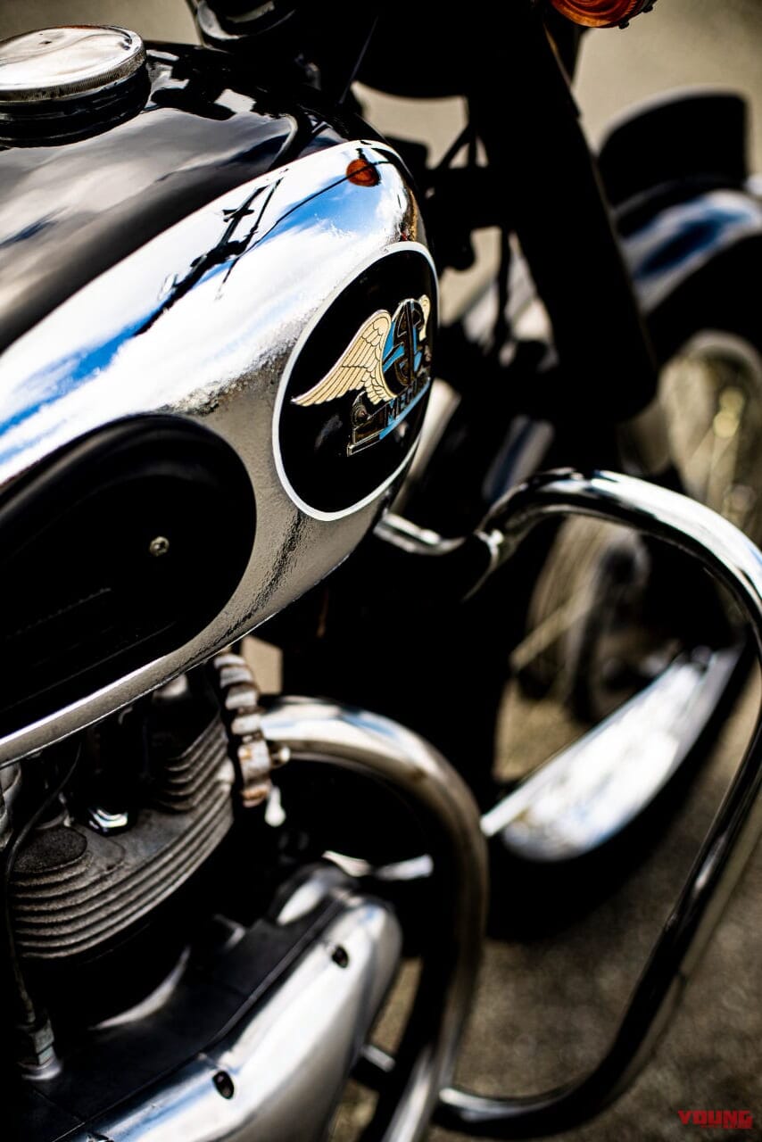 |脳が混乱する…ッ!! 60年前の「カワサキ500メグロK2」に当時を知らないライダーが乗ってみた!