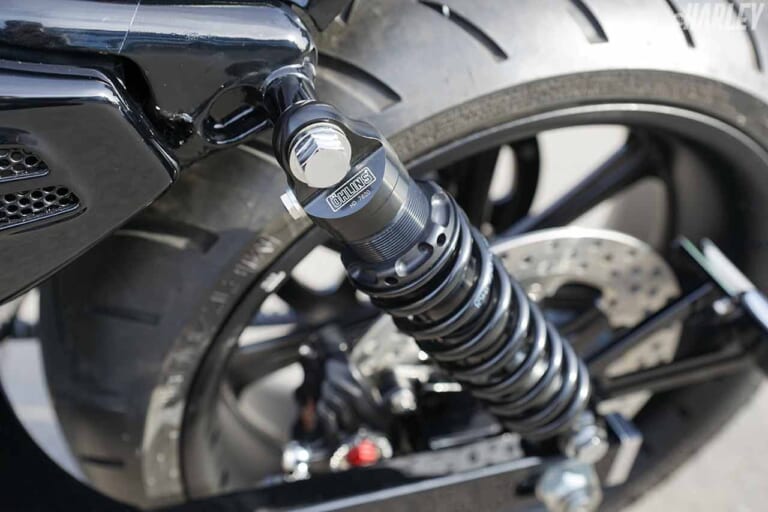 ハーレーダビッドソン スポーツスター トライジャカスタム「地神」リアサスペンション|ハーレーカスタムトレンドニュース:1台のカスタムマシンに込められた”和魂洋才”の精神〈トライジャ 地神〉