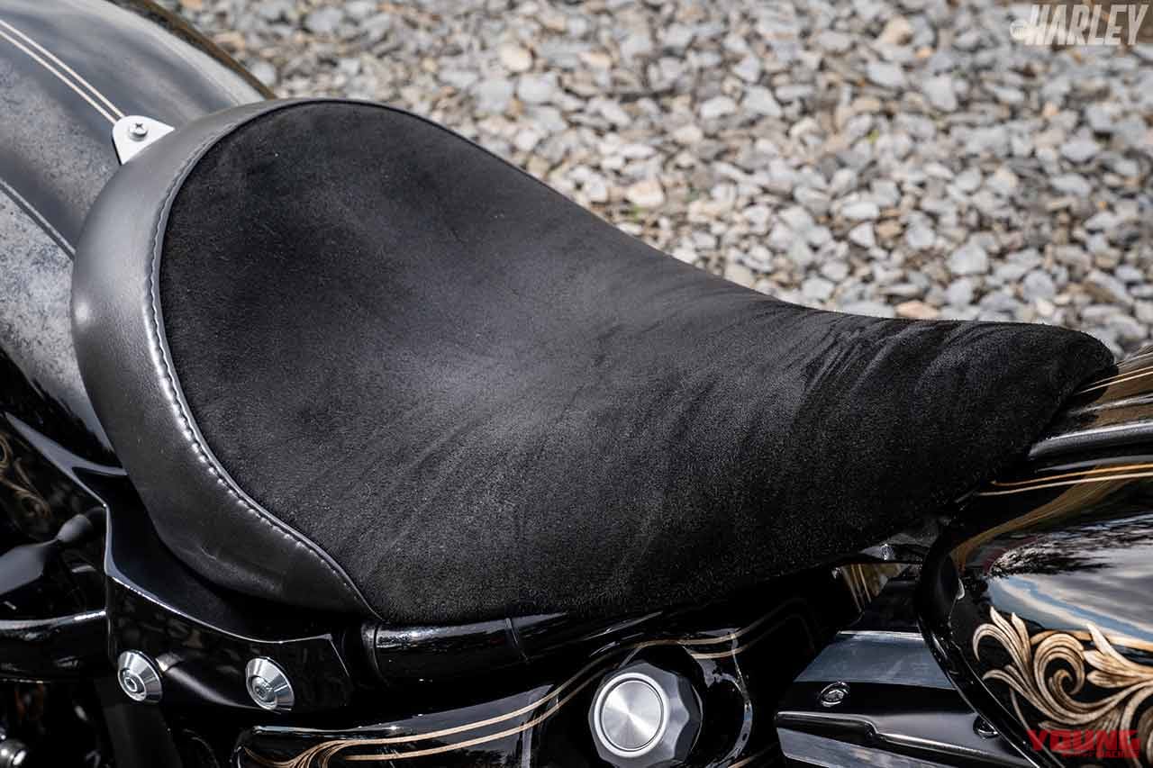 |ハーレーカスタムトレンドニュース:FXSBブレイクアウト【アートの域に達した麗しのプロポーション】