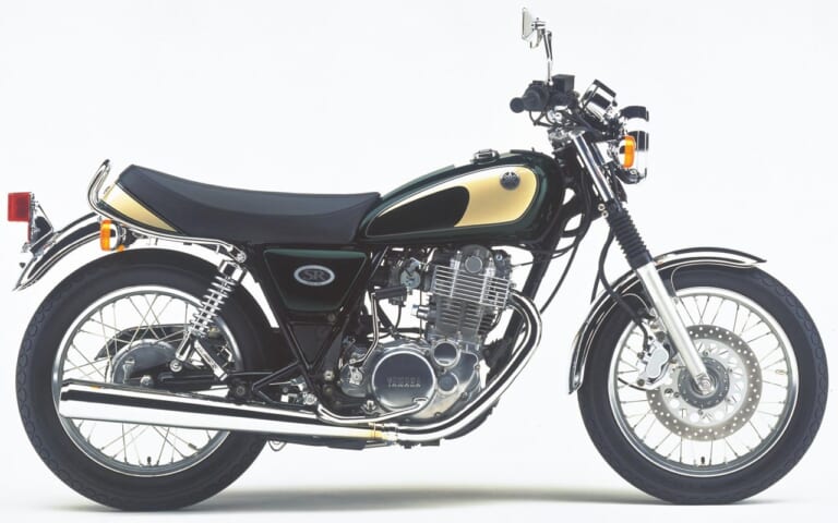 '01ヤマハSR400|ベリーダークグリーンメタリック1|愛すべきヤマハの象徴・SRの43年を振り返る#4〈全型式全色図鑑’00s〉