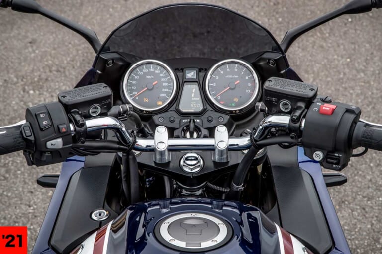 ホンダCB1300SF/SB試乗インプレッション|'21モデル|スイッチボックス|ホンダCB1300SF/SBシリーズ新旧比較試乗インプレ by 丸山浩【電脳がもたらした伝統の進化】