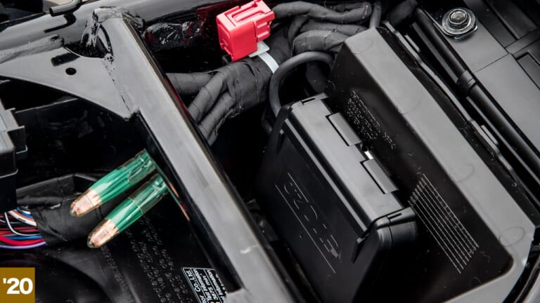 ホンダCB1300SF/SB試乗インプレッション|'20モデル|電装系ハーネス|ホンダCB1300SF/SBシリーズ新旧比較試乗インプレ by 丸山浩【電脳がもたらした伝統の進化】