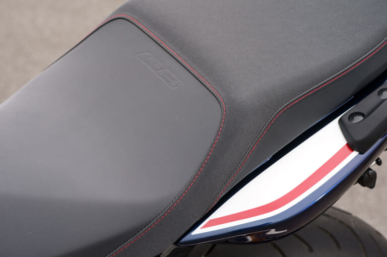 ホンダCB1300SB SP|専用シート|ホンダCB1300SF/SB比較試乗インプレ by 丸山浩【STDとSP、選ぶならどちら!?】