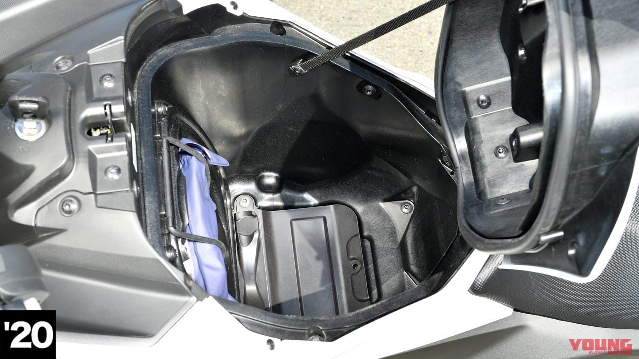 ホンダNC750X新旧比較試乗インプレ|'20モデル|ラゲッジボックス|ホンダNC750X新旧比較試乗インプレッション【コスパ革命児が電脳化&軽量化で大幅進化】