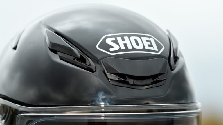 フルフェイスヘルメット|SHOEI Z-8|吸気孔|SHOEIフルフェイスヘルメット「Z-8」インプレ【Z-7後継モデルは静けさと換気性能がアップ】