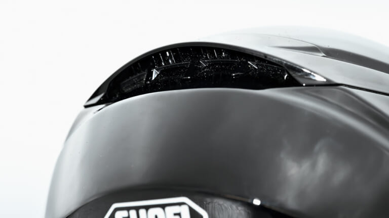 フルフェイスヘルメット|SHOEI Z-8|吸気孔|SHOEIフルフェイスヘルメット「Z-8」インプレ【Z-7後継モデルは静けさと換気性能がアップ】