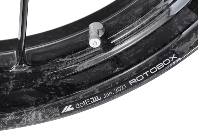 ロトボックス カーボンホイール バレット|エアバルブ|極薄スポークのカーボンホイール「ロトボックス バレット」に、ニンジャH2シリーズ用が登場