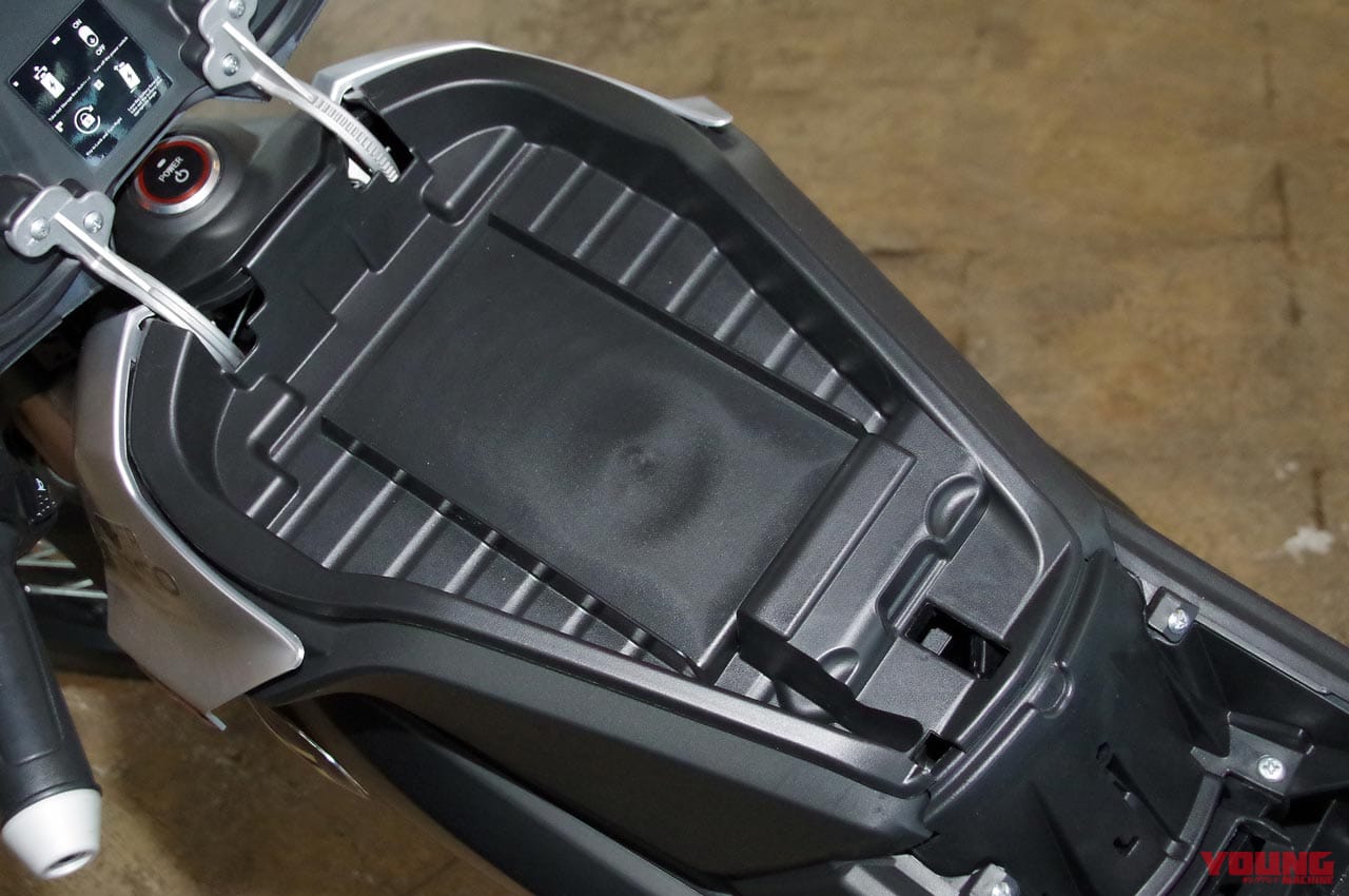 |電動バイク「スーパーソコ TC  MAX」試乗インプレッション【トルクに魅了されるカフェスタイル】