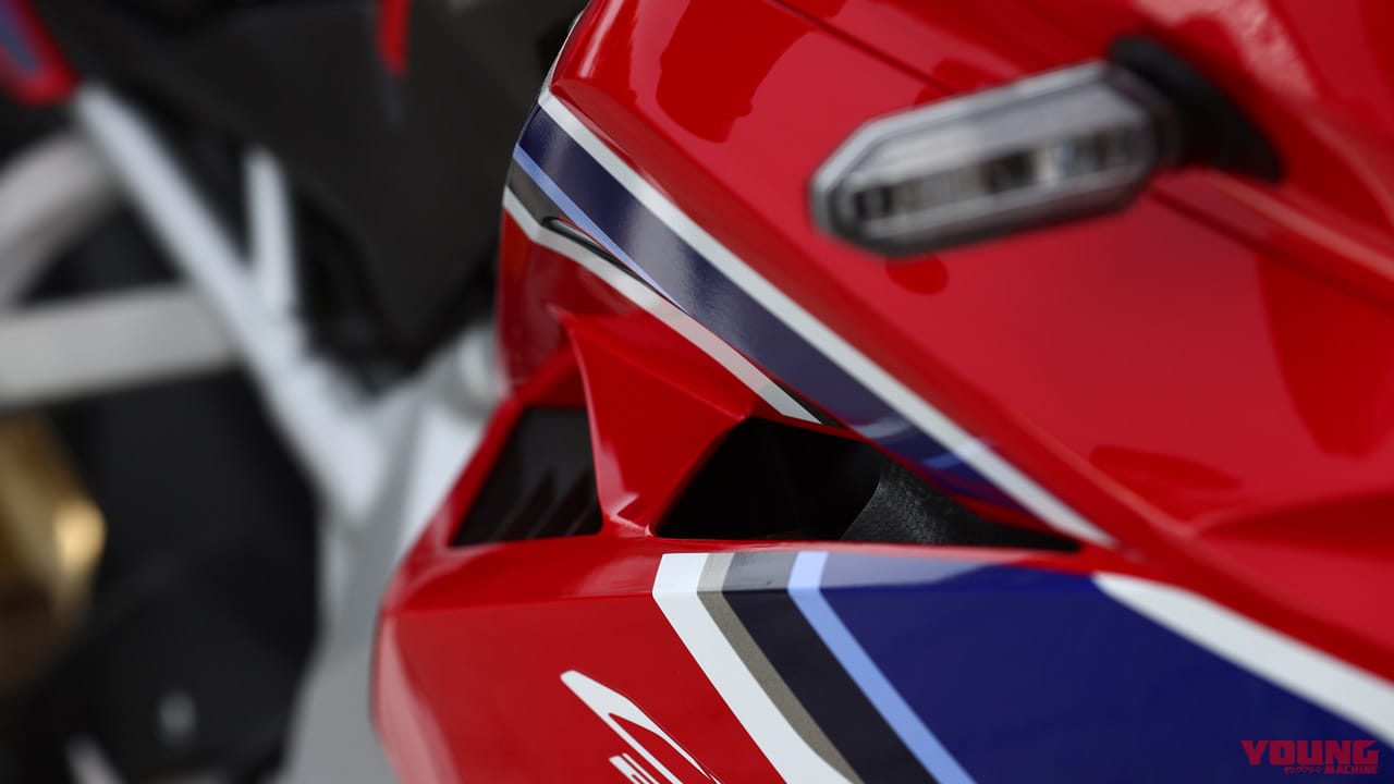 ホンダCBR250RR|カウル|ホンダCBR250RRディテール写真解説【操ること自体を楽しめるスポーツバイク】