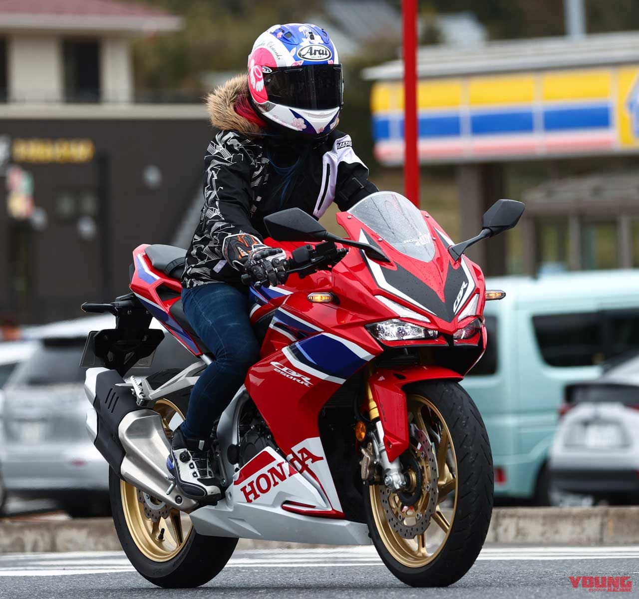 ホンダCBR250RR|岡崎静夏試乗インプレッション|岡崎静夏のホンダCBR250RR試乗インプレッション【走る喜びを存分に味わえる1台】