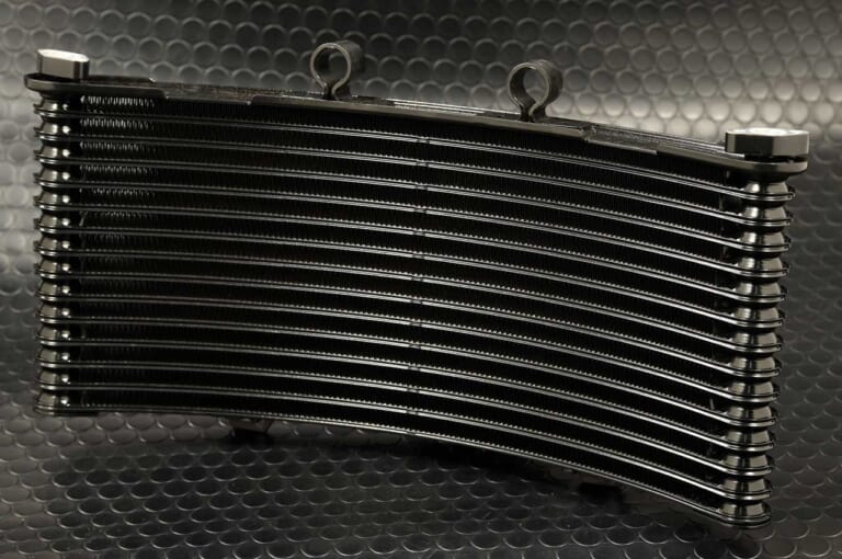 スズキ油冷GSX-Rシリーズ|ウィークポイント|オイルクーラー|’80s国産名車・スズキ油冷GSX-Rシリーズ完調メンテナンス【ウィークポイント解説】