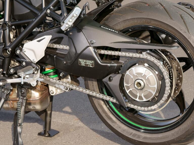カワサキ ニンジャH2 SX SE+ スイングアーム|カワサキ ニンジャH2 SX SE+試乗インプレッション【超高性能がより快適で身近に】