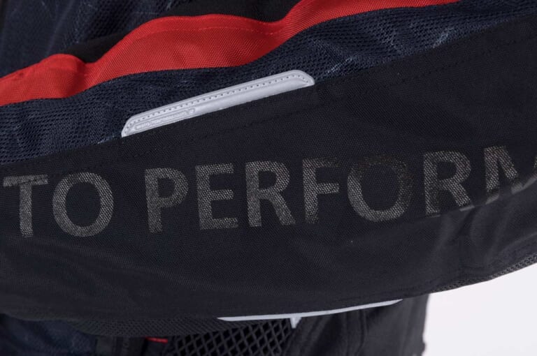 クシタニ エアーコンテンドジャケット K-2368|リフレクター|’21春夏ライディングギアカタログ〈クシタニ〉高品質と伝統に最新デザインを併せ持つ