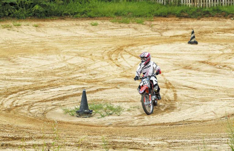 モトスポーツランドしどき|オープンエリア|オン+オフどっちも楽しむ!! レンタルバイクで広がる遊び方