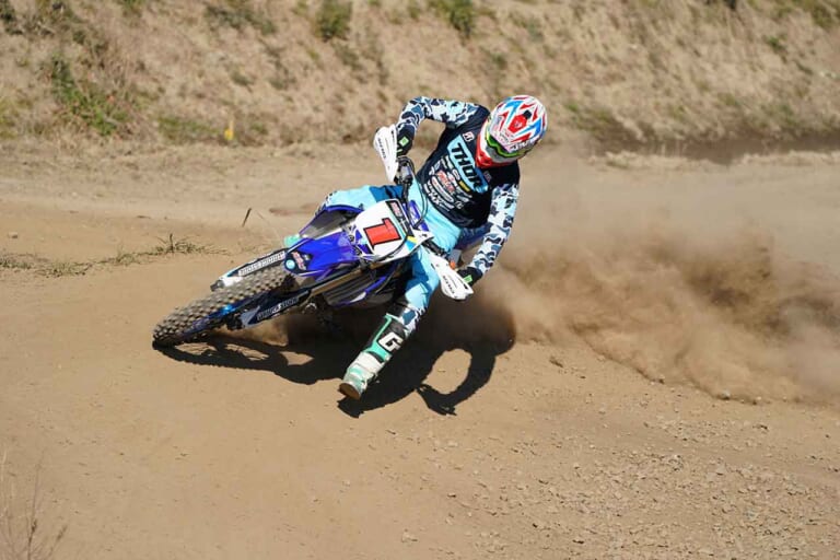 上級者向け ライン取り|インかアウトか? シーンに合わせたコース走行ラインの使い分け方〈渡辺学のオフロードライディング指南〉