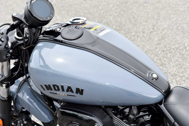 インディアン チーフダークホース|タンク|インディアン チーフ ダークホース試乗インプレッション【デビューから100年。まったく新しく設計されたチーフ】