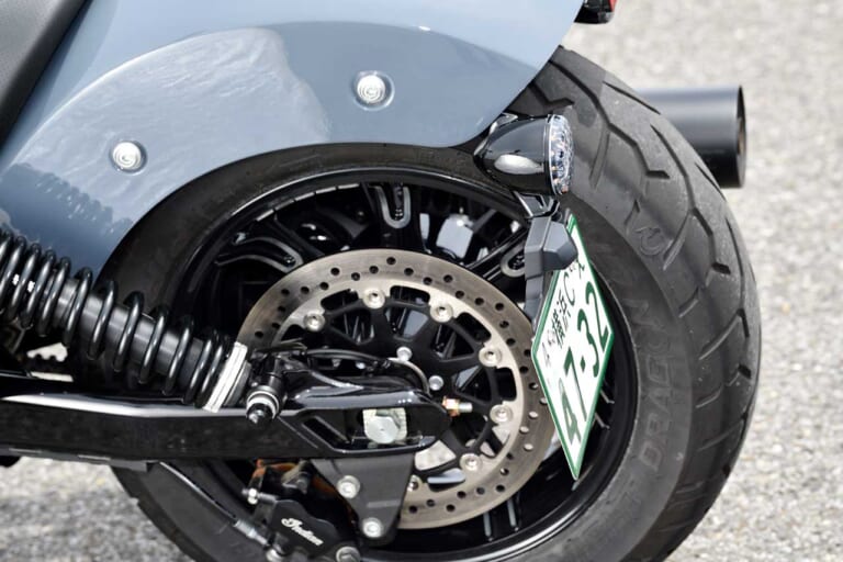 インディアン チーフダークホース|ナンバープレート|インディアン チーフ ダークホース試乗インプレッション【デビューから100年。まったく新しく設計されたチーフ】