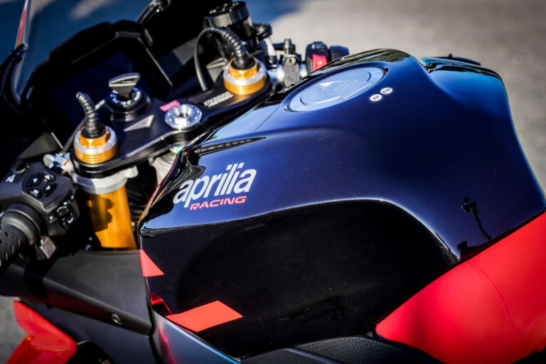 APRILIA RSV4 FACTORY［2021 model］