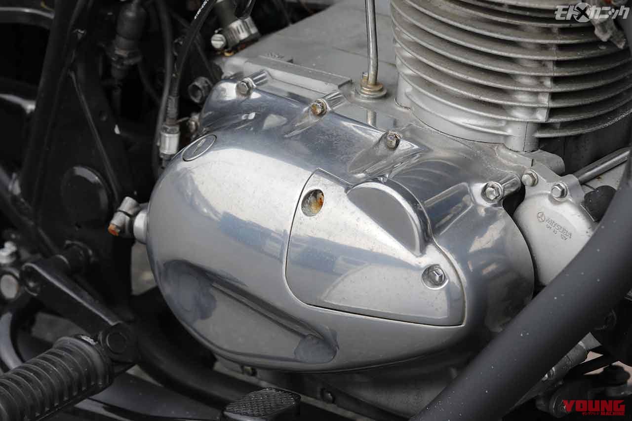 カワサキエストレヤカスタム|カーベック ポリマーコーティング ラスターネオ|エンジンカバー施工|カワサキ エストレヤのカスタムマシンはスポークホイールを半艶黒の丸塗りに〈美的バイク進化論〉