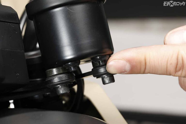 ヴェローナ電気タコメーターキット|CT125ハンターカブ|初期設定|ホンダCT125ハンターカブにボルトオンでコンパクトなタコメーターを追加〈デイトナ〉