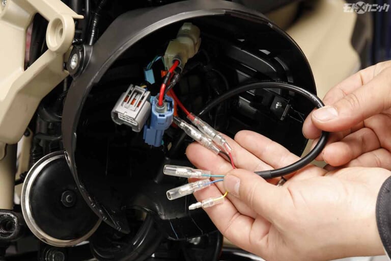 ヴェローナ電気タコメーターキット|CT125ハンターカブへの取り付け|ホンダCT125ハンターカブにボルトオンでコンパクトなタコメーターを追加〈デイトナ〉